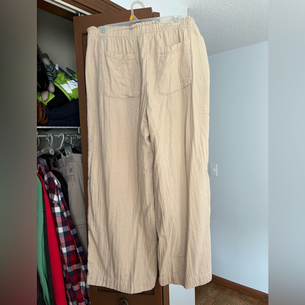 Old Navy Tan high rise Wide Leg Pants - Picture 3 of 3